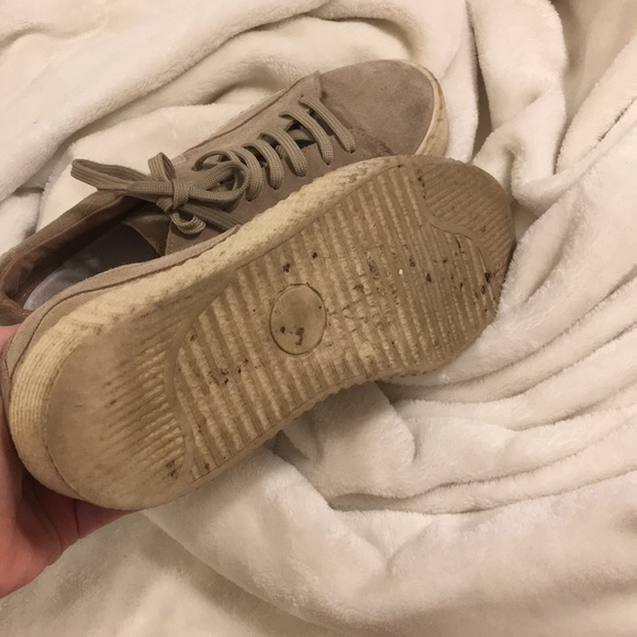 CUTE NUDE PLATFORMS - Picture 2 of 3